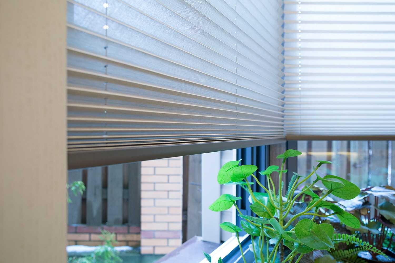 гаджеты для автоматизации штор и жалюзи в умном доме